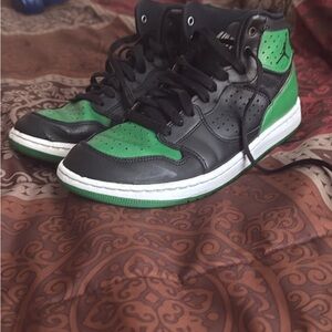Jordan Men's Sneakers in Black and Green